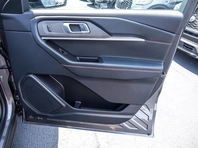 Photo of 2025 Carbonized Gray Metallic Ford Explorer