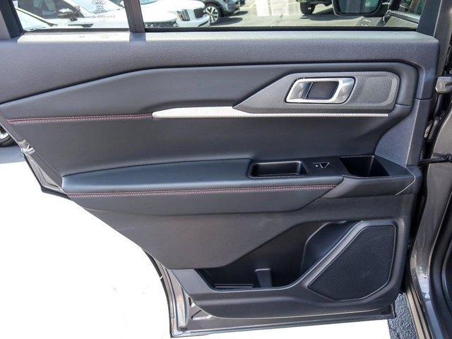 Photo of 2025 Carbonized Gray Metallic Ford Explorer