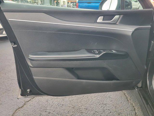 Photo of 2021 Ebony Black Kia K5