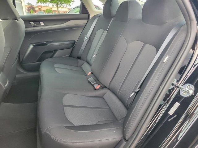 Photo of 2021 Ebony Black Kia K5