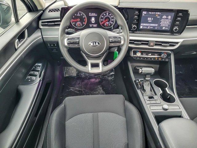 Photo of 2021 Ebony Black Kia K5
