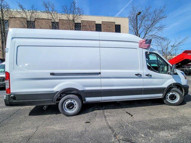 Photo of 2025 Oxford White Ford Transit-250