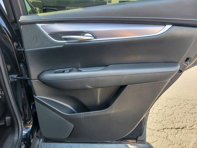 Photo of 2018 Stellar Black Metallic Cadillac XT5