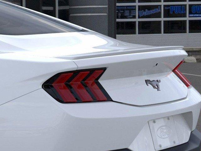 Photo of 2025 Oxford White Ford Mustang