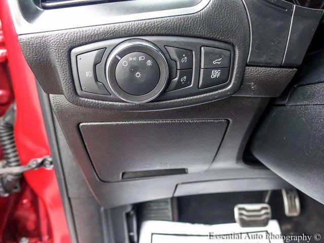 Photo of 2022 Rapid Red Metallic Tinted Clearcoat Ford Edge