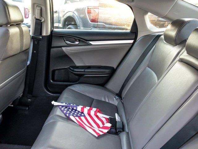 Photo of 2019 Platinum White Pearl Honda Civic