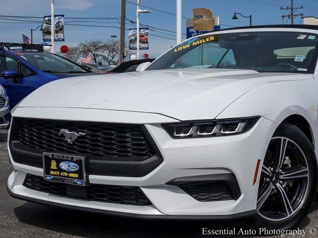 Photo of 2024 Oxford White Ford Mustang