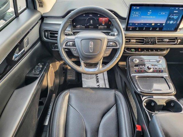 Photo of 2022 Metallic Lincoln Nautilus