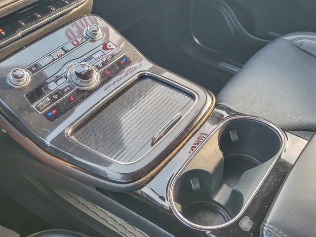 Photo of 2022 Metallic Lincoln Nautilus