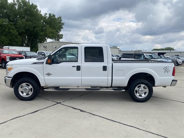Photo of 2016 Oxford White Ford F-250