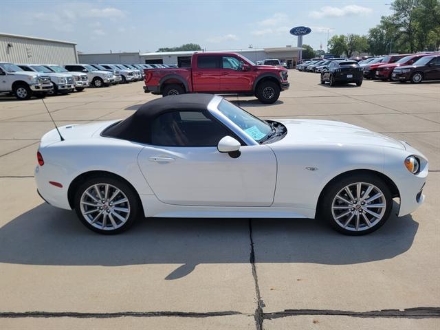 Photo of 2017 Bianco Gelato White FIAT 124 Spider