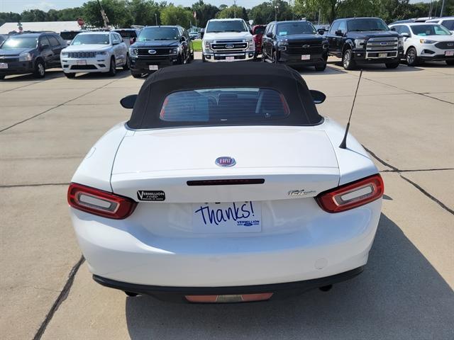 Photo of 2017 Bianco Gelato White FIAT 124 Spider
