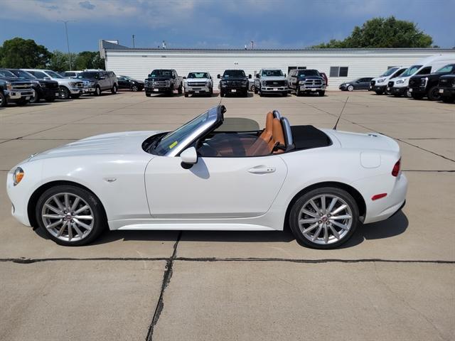Photo of 2017 Bianco Gelato White FIAT 124 Spider