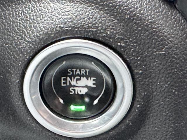 Photo of 2021 Mosaic Black Metallic Chevrolet Silverado 1500