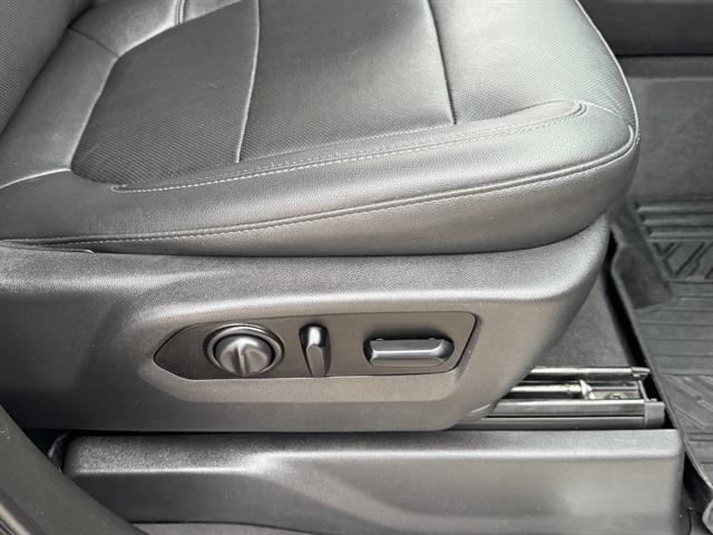 Photo of 2021 Mosaic Black Metallic Chevrolet Silverado 1500