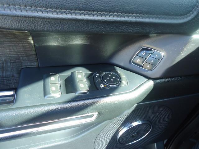 Photo of 2018 Shadow Black Ford Expedition Max