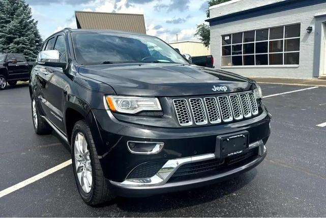 Photo of 2015 Black Jeep Grand Cherokee