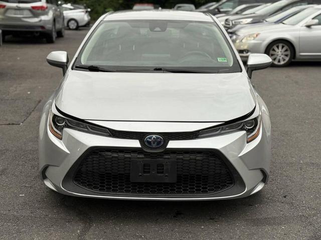 Photo of 2022 Classic Silver Metallic Toyota Corolla Hybrid