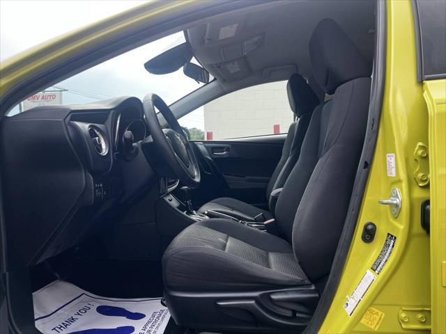 Photo of 2017 Spring Green Toyota Corolla iM