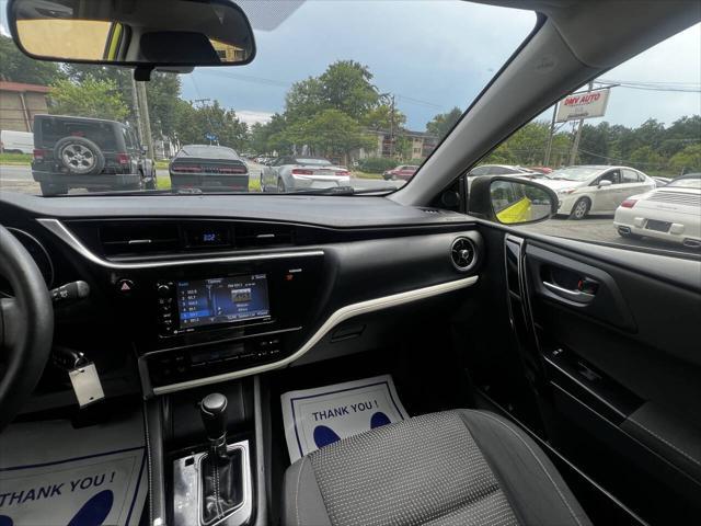 Photo of 2017 Spring Green Toyota Corolla iM