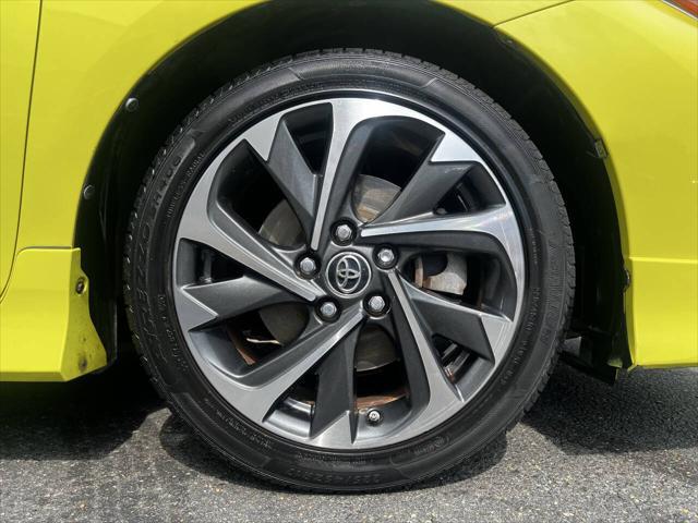 Photo of 2017 Spring Green Toyota Corolla iM