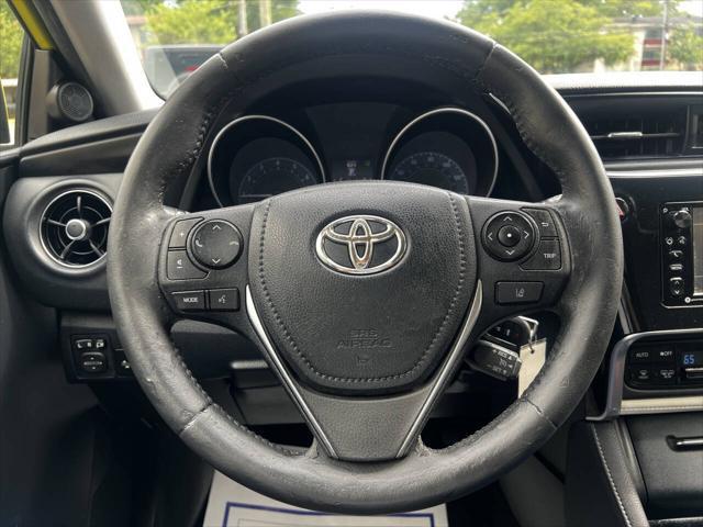 Photo of 2017 Spring Green Toyota Corolla iM