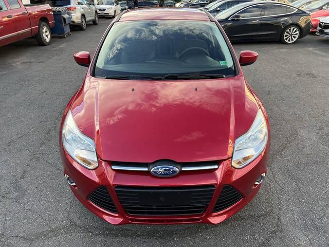 Photo of 2012 Red Ford Focus