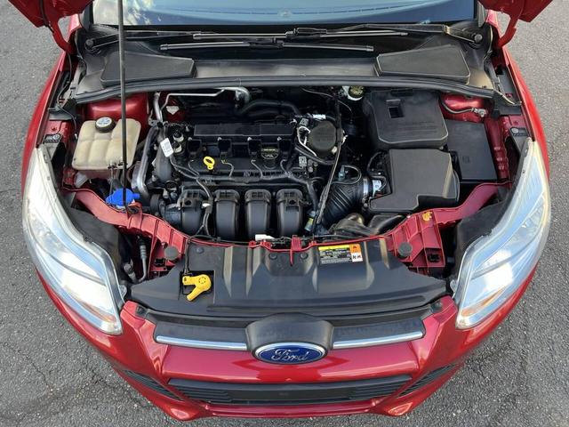 Photo of 2012 Red Ford Focus