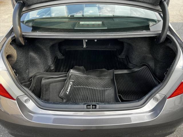 Photo of 2017 Gray Toyota Camry