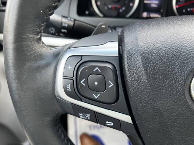 Photo of 2017 Gray Toyota Camry