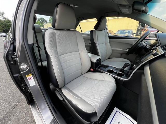 Photo of 2017 Gray Toyota Camry
