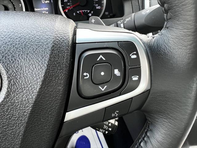 Photo of 2017 Gray Toyota Camry