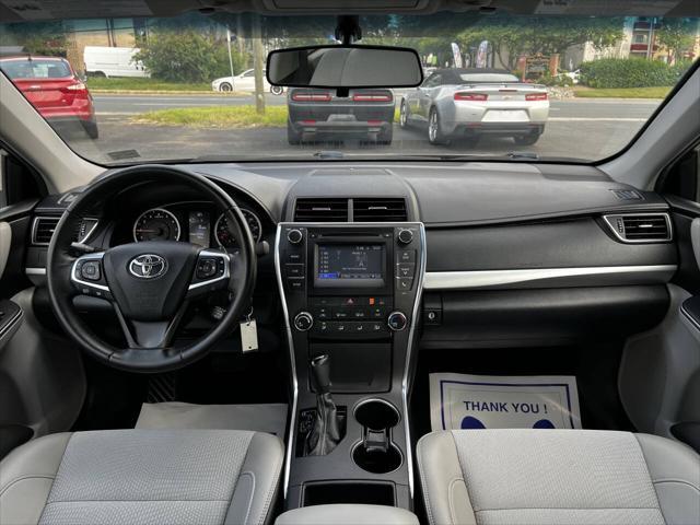 Photo of 2017 Gray Toyota Camry