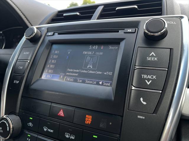 Photo of 2017 Gray Toyota Camry