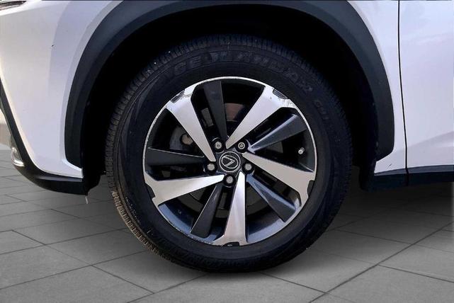 Photo of 2020 Eminent White Pearl Lexus NX 300