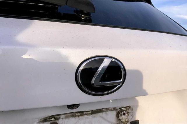 Photo of 2020 Eminent White Pearl Lexus NX 300