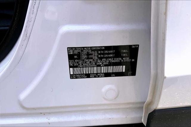 Photo of 2014 Super White Toyota RAV4