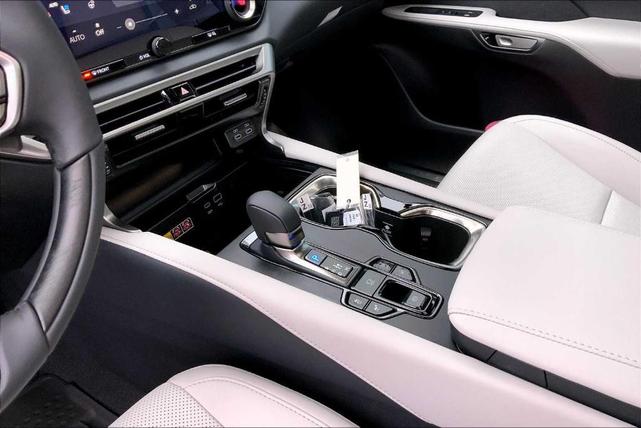 Photo of 2025 Gray Lexus RX 350