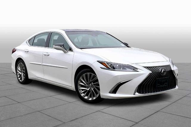 Photo of 2019 Eminent White Pearl Lexus ES 350