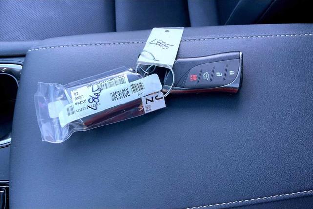 Photo of 2024 Iridium Lexus RX 350
