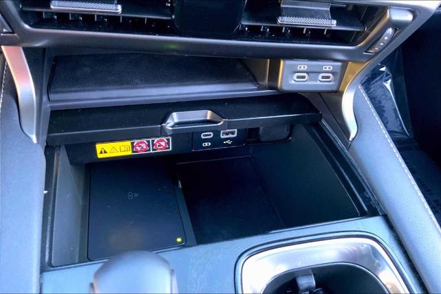 Photo of 2024 Iridium Lexus RX 350