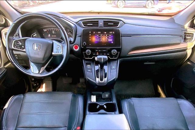 Photo of 2017 White Diamond Pearl Honda CR-V