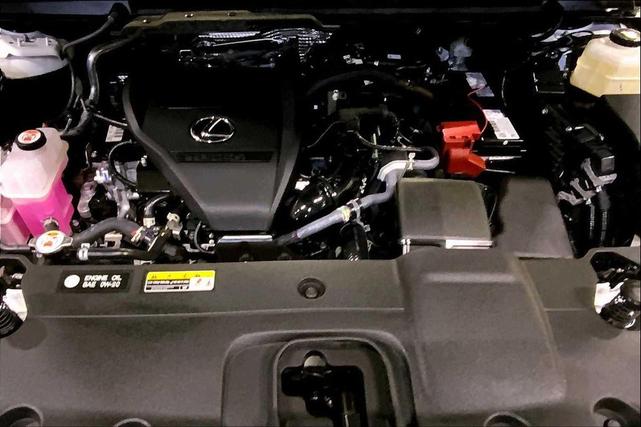 Photo of 2025 Eminent White Pearl Lexus RX 350
