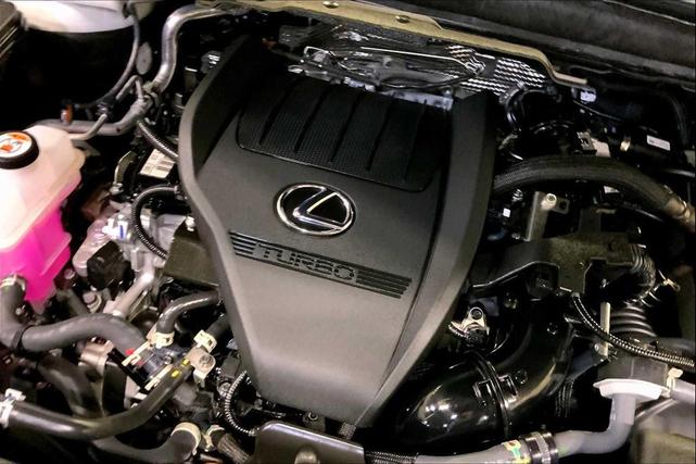 Photo of 2025 Eminent White Pearl Lexus RX 350