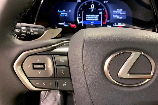 Photo of 2025 Eminent White Pearl Lexus RX 350