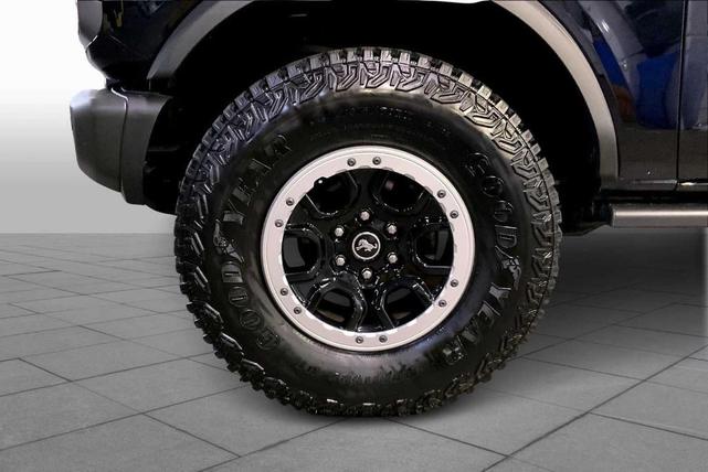 Photo of 2023 Shadow Black Ford Bronco