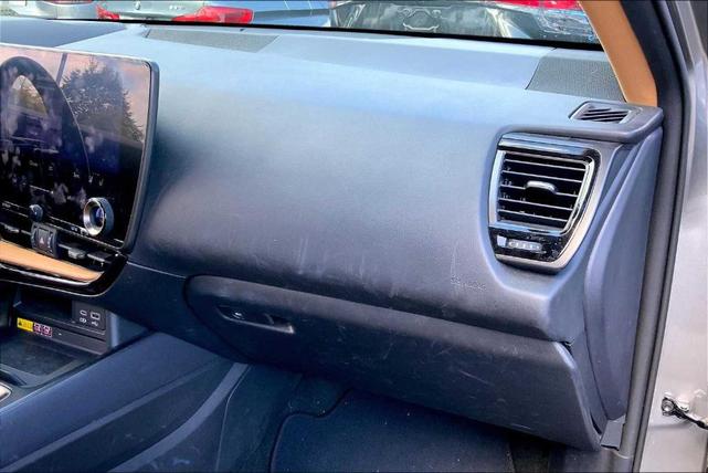 Photo of 2023 Atomic Silver Lexus NX 350