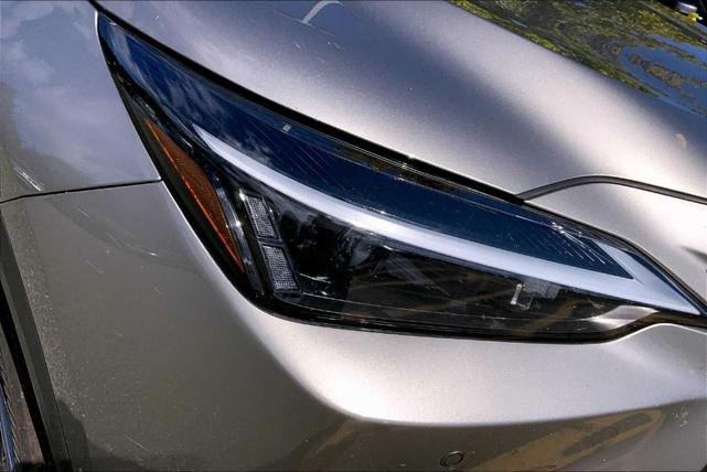 Photo of 2023 Atomic Silver Lexus NX 350