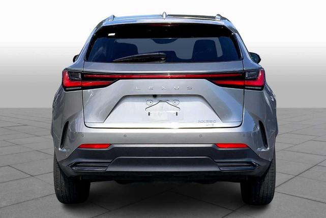 Photo of 2023 Atomic Silver Lexus NX 350