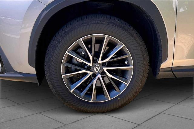 Photo of 2023 Atomic Silver Lexus NX 350